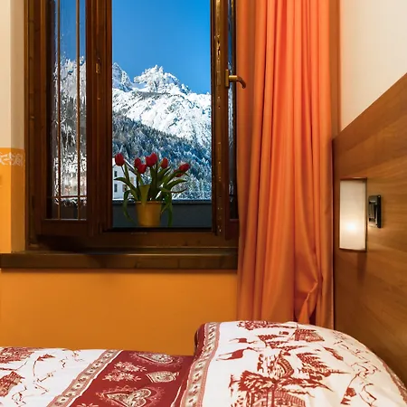 Otel Edelweiss Forni di Sopra